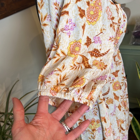 NWOT Billabong cream floral mini dress - Picture 8 of 12